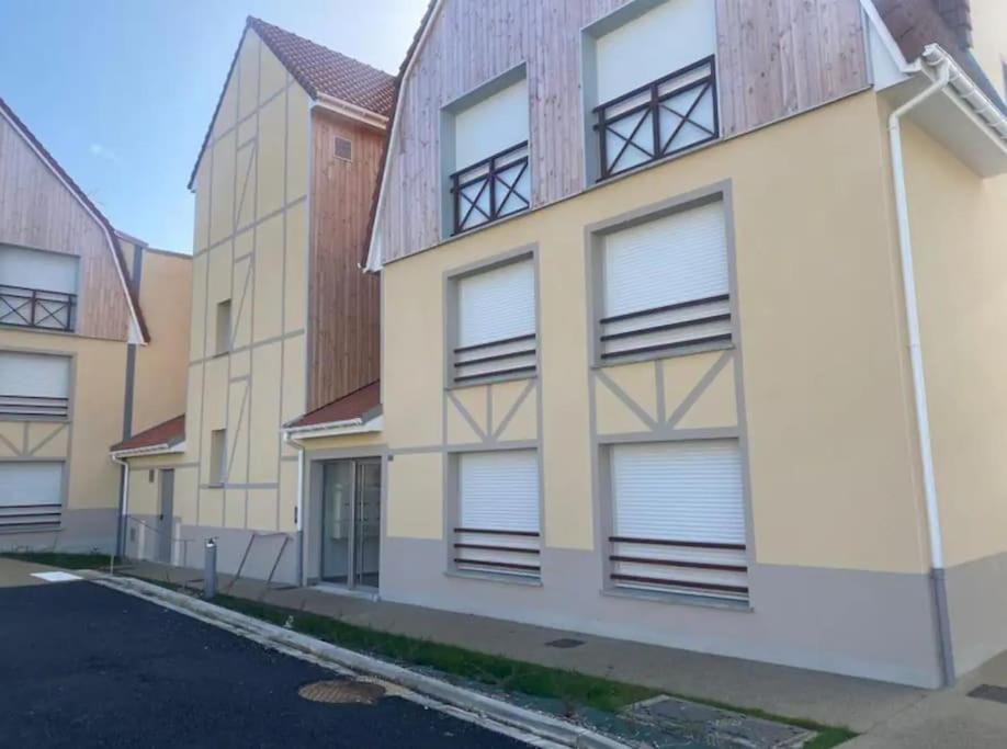 Le Saint Val 004, Appart. Neuf, Jardin, Parking Exteriér fotografie